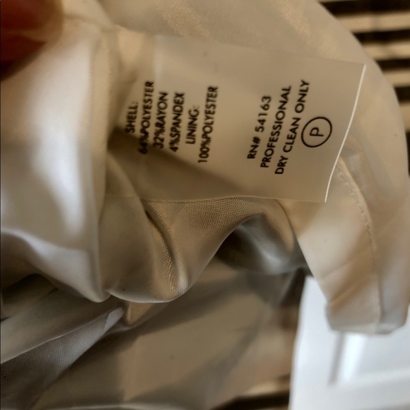 Like new Calvin Klein Shift Dress - Picture 5 of 5